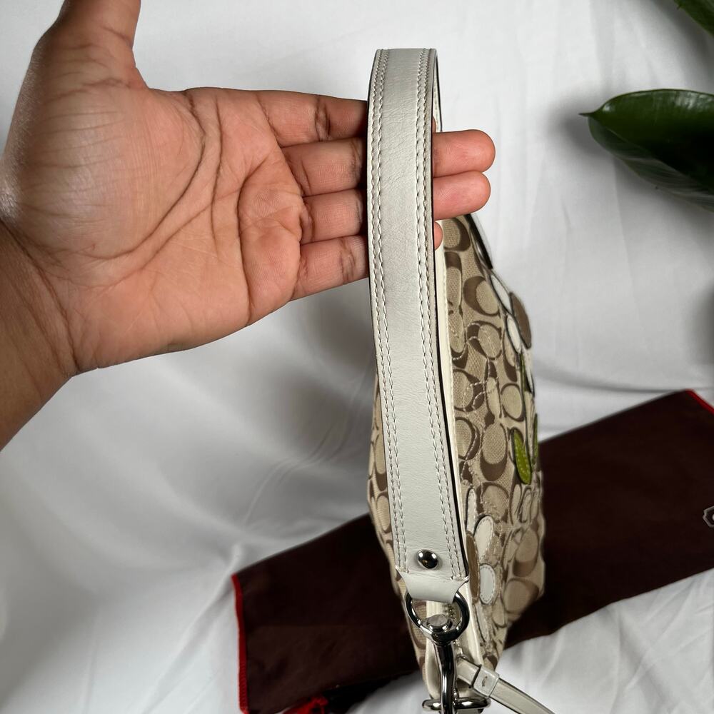 COACH Floral Daisy Bleeker Signature Monogram Y2K Vintage Shoulder Bag - Picture 8 of 10